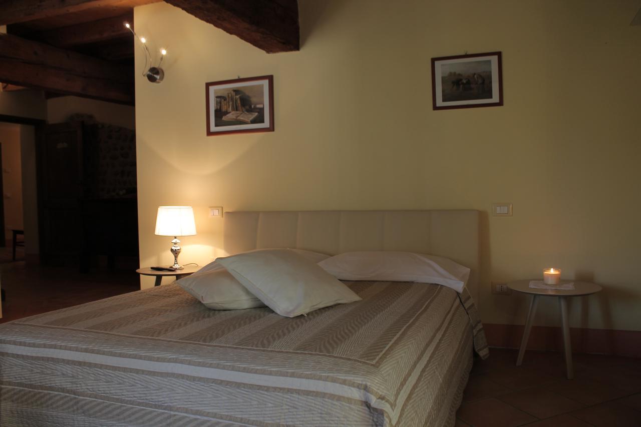 Agriturismo Villa Dei Mulini โวลตา มันโตวานา ภายนอก รูปภาพ