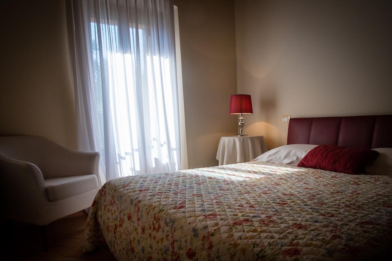 Agriturismo Villa Dei Mulini โวลตา มันโตวานา ภายนอก รูปภาพ