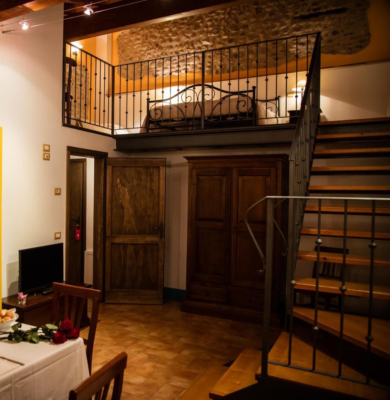 Agriturismo Villa Dei Mulini โวลตา มันโตวานา ภายนอก รูปภาพ